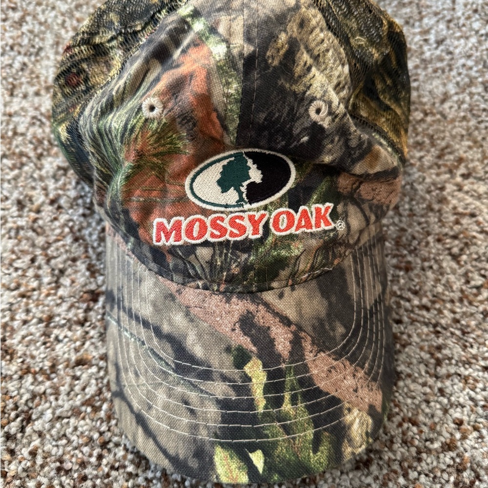 Mossy Oak Camouflage Cap